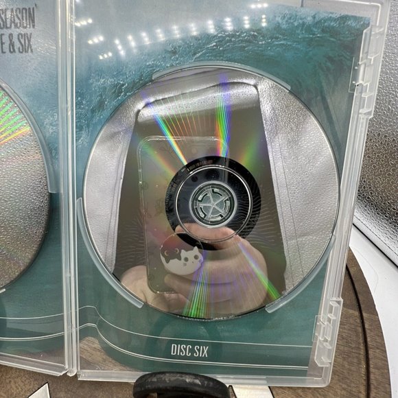 Hawaii Five-O - First Season (DVD, 2007, 6-Disc Set, Disc 7 Is Missing - Picture 15 of 16